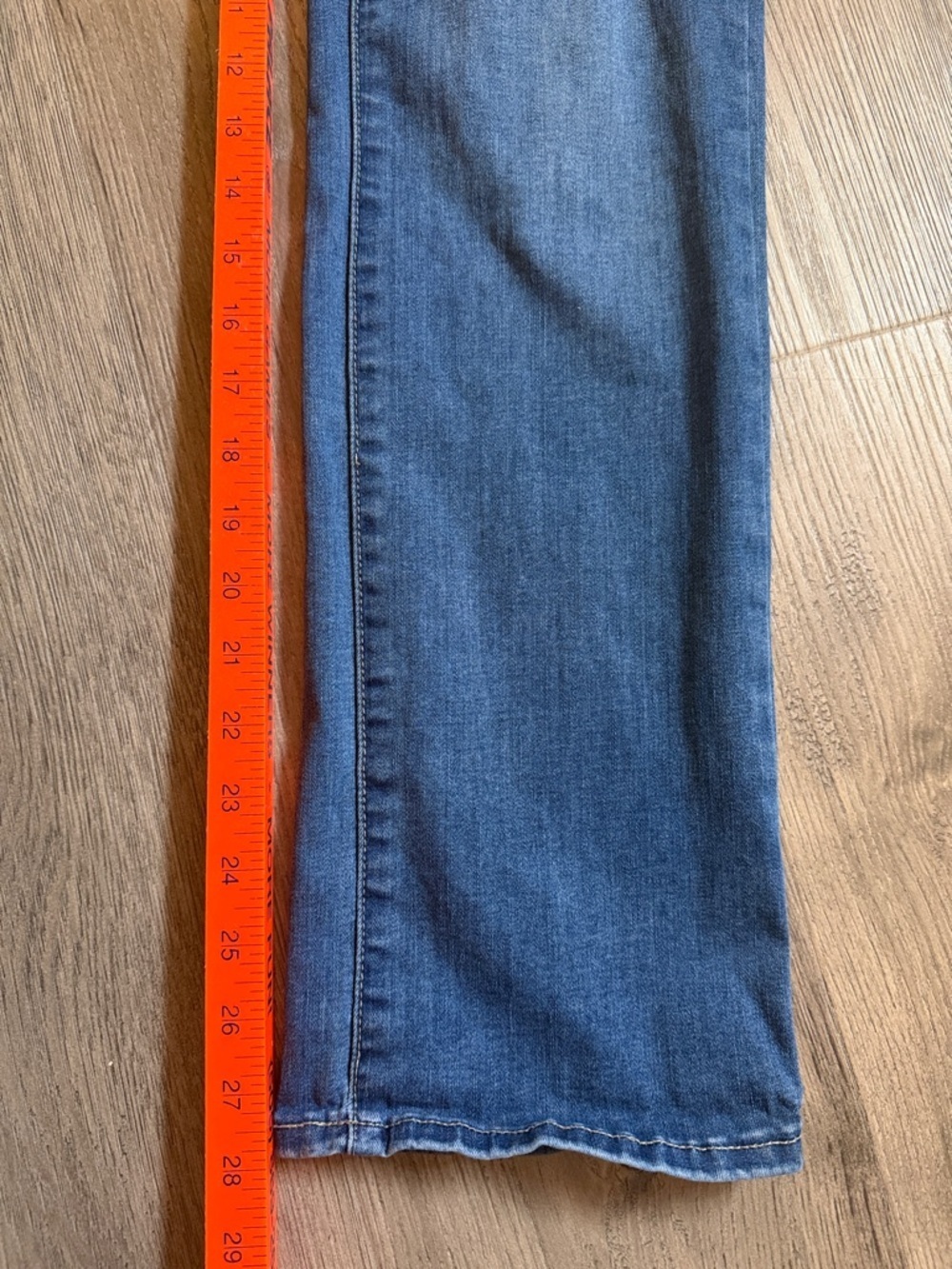 NYDJ Straight-Leg Jeans in Medium Blue Wash - Picture 5 of 7